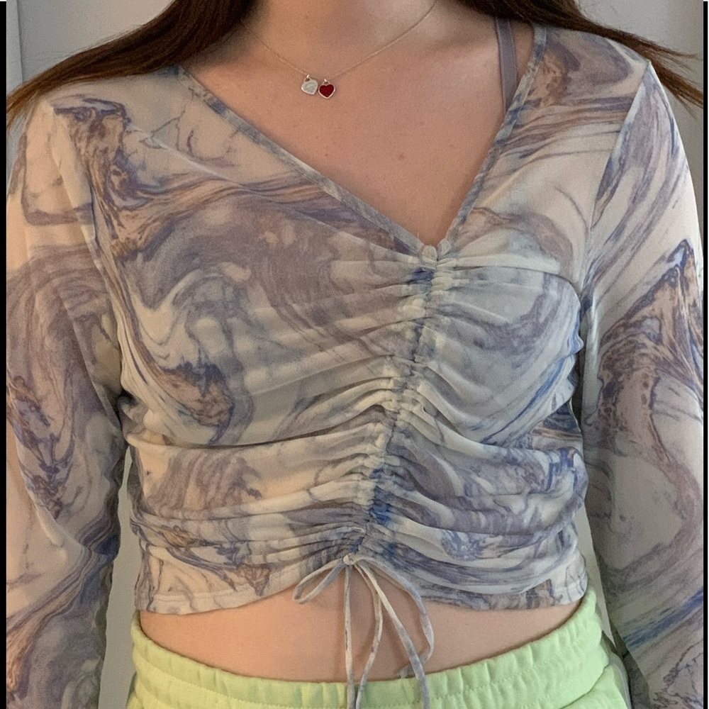 Gaze woman’s sheer top size Large NWT